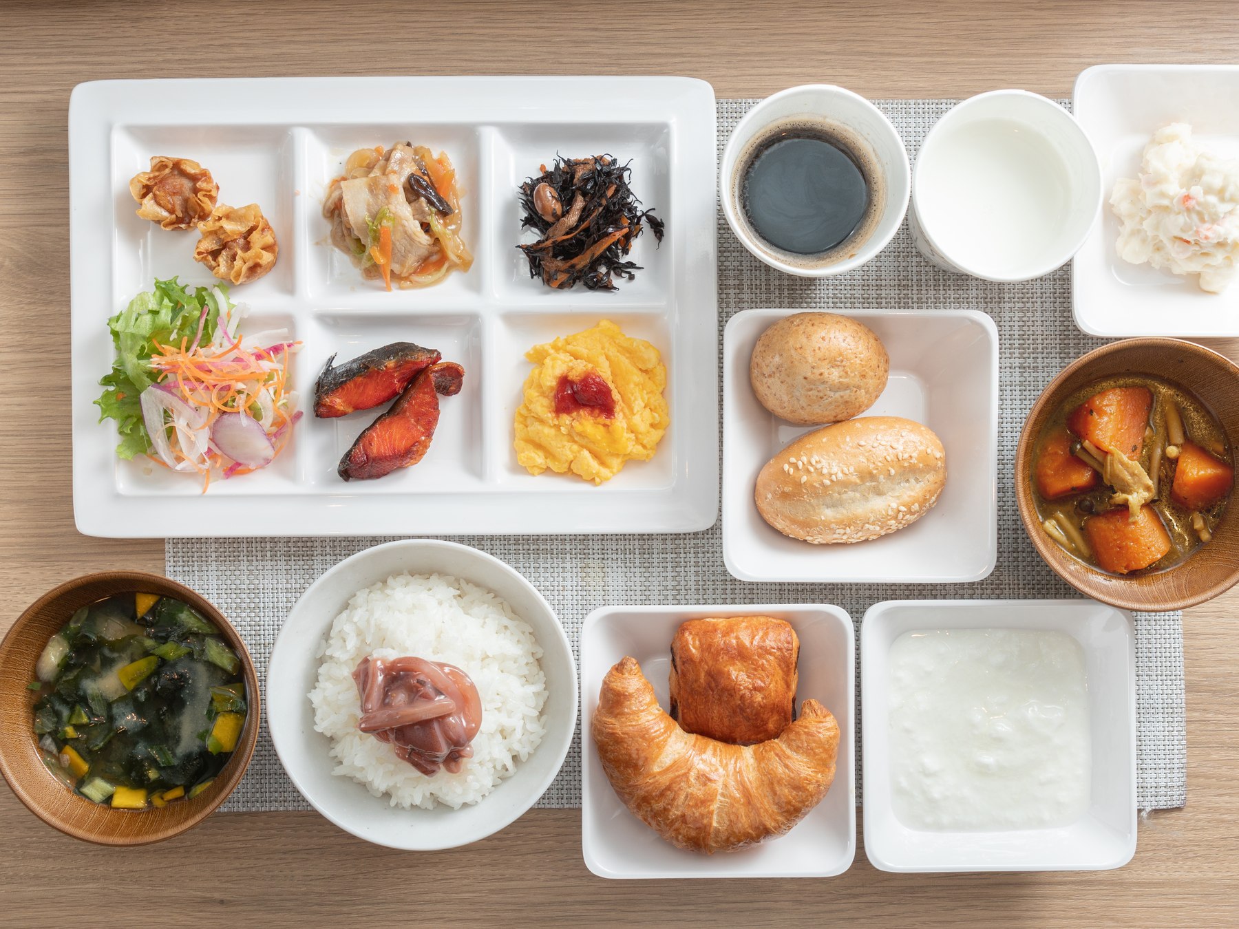 スーパーホテル函館の身体がよろこぶ無料朝食ビュッフェ